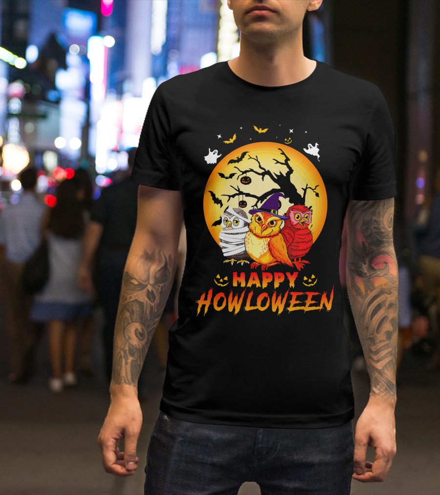 Happy Howloween Three Owls In Halloween Costumes With Full Moon And Bats T-Shirt