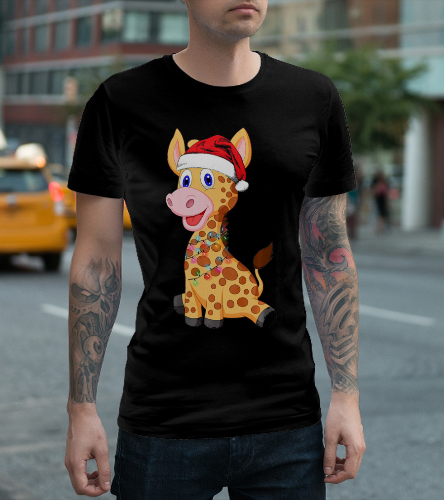 Giraffe Christmas Light Funny Santa Hat Holiday T-Shirt