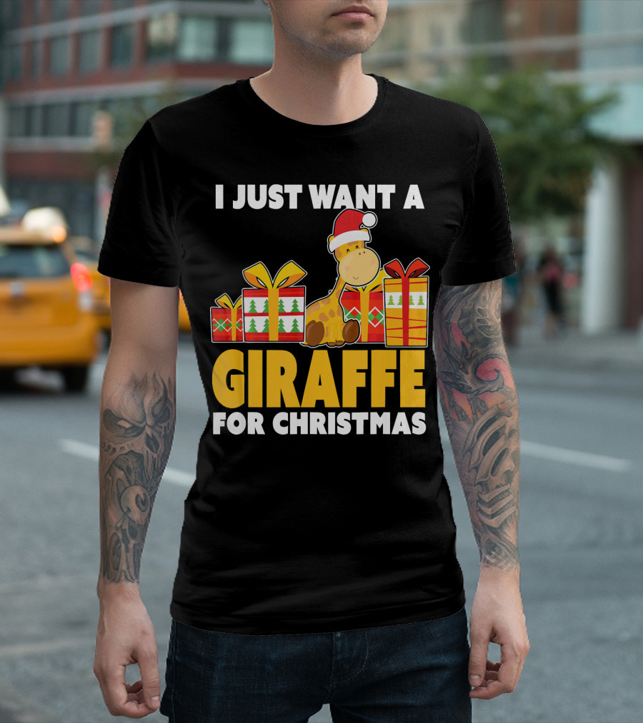 I Just Want A Giraffe For Christmas Giraffe With Santa Hat Cute Giraffe T-Shirt