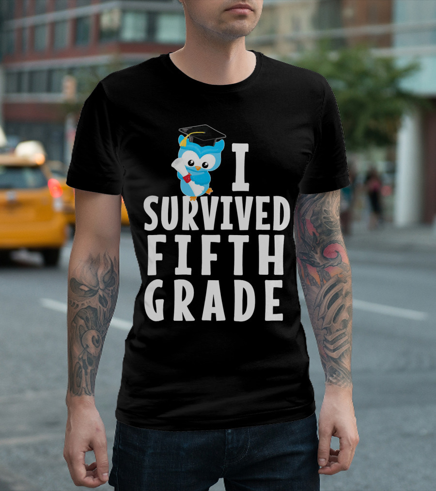 I Survived Fifth Grade Graduation Owl With Cap And Diploma T-Shirt