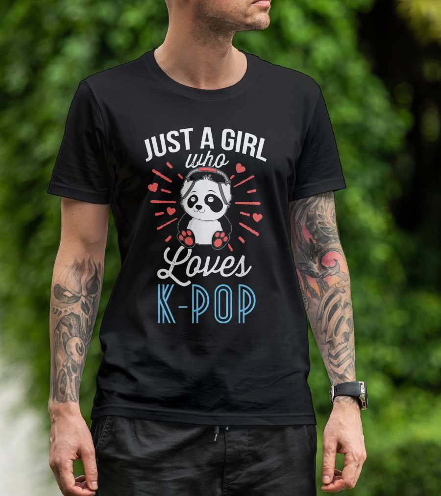 Just A Girl Who Loves K Pop Panda With Headphones And Hearts T-Shirt