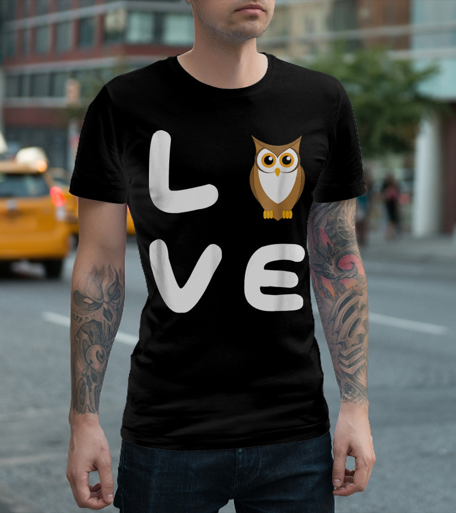 Love OWLS Cute Funny OWL T-Shirt