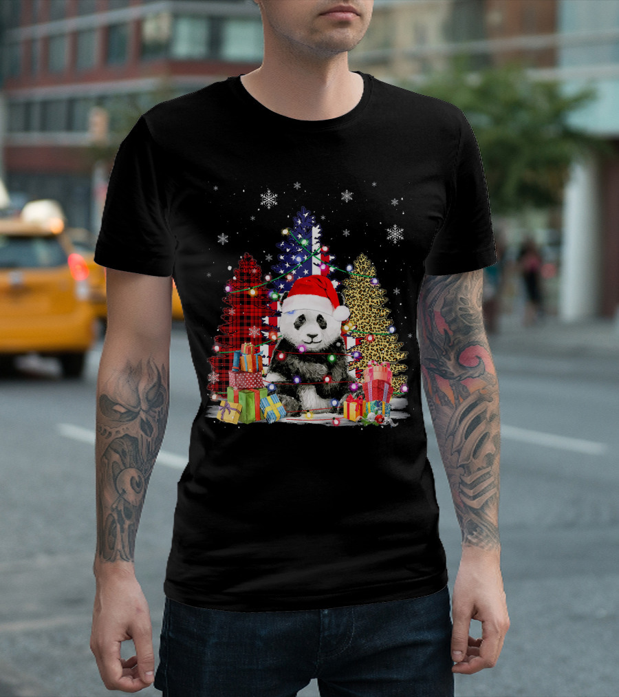 Panda Santa Hat Christmas USA Flag Christmas Trees Gifts T-Shirt