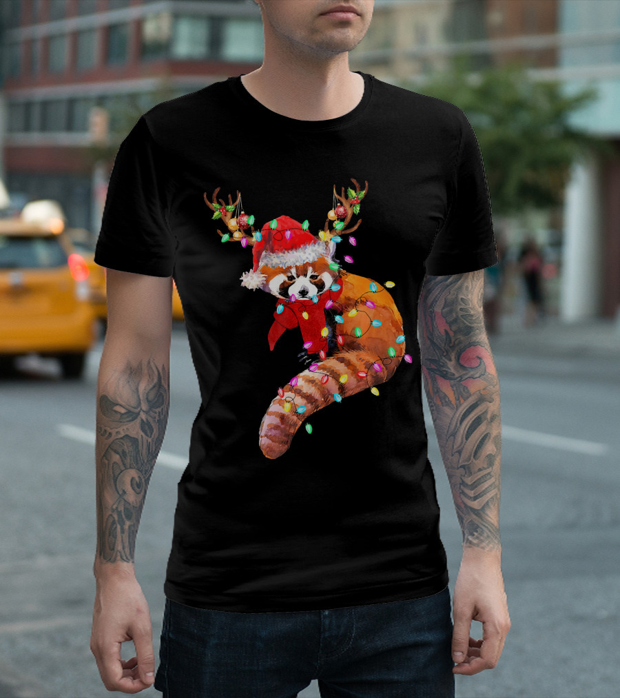 Red Panda Santa Hat Antlers Christmas Lights T-Shirt