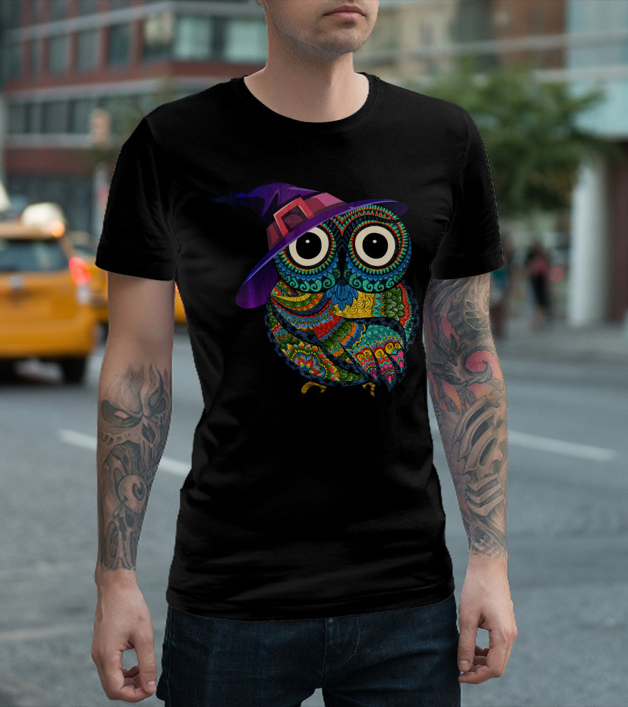 Vibrant Owl in Witch Hat for Halloween Costume Fun T-Shirt