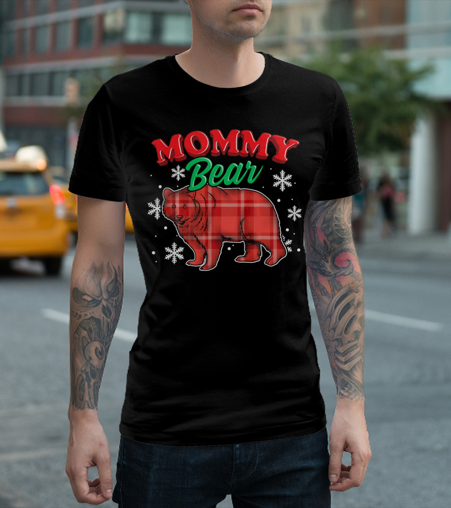 Mommy Bear Buffalo Plaid Snowflake Matching Family T-Shirt