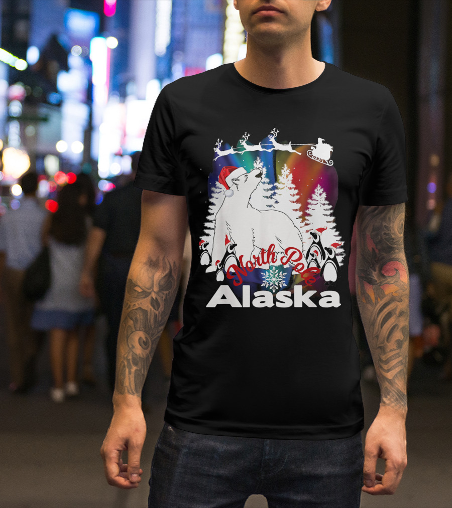 North Pole Alaska Polar Bear Penguins Christmas Scene T-Shirt