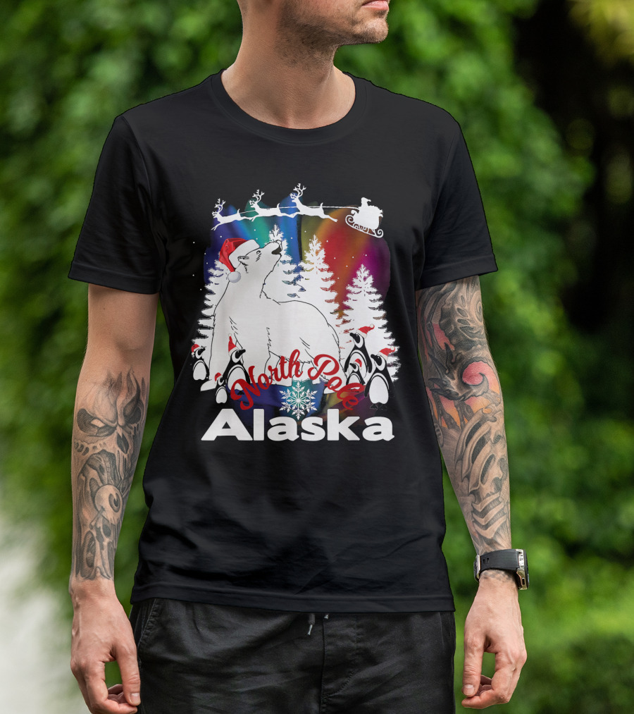 North Pole Alaska Polar Bear Penguins Christmas Scene T-Shirt