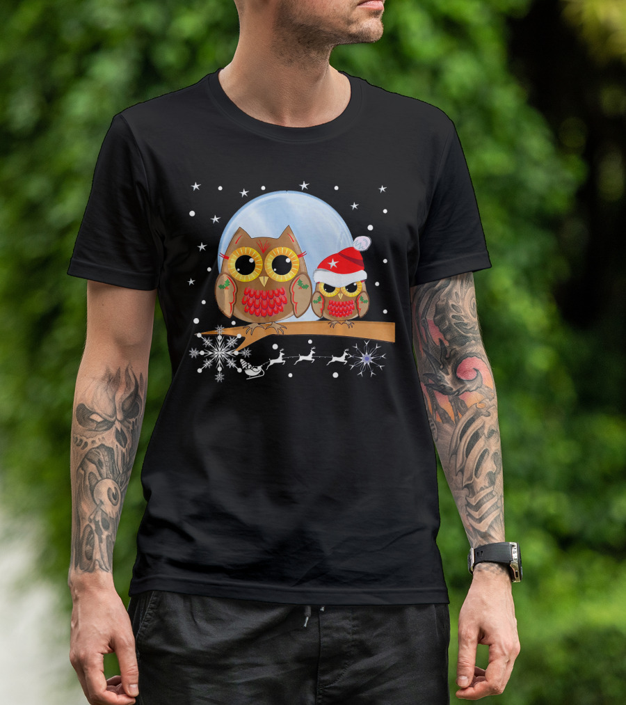 Eager Owl Awaits Christmas With Santa Hat And Snowflakes T-Shirt