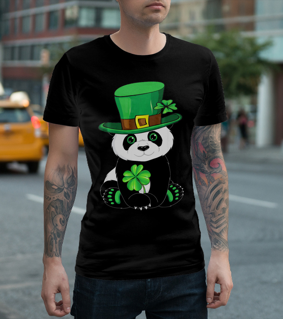 Panda with Shamrock and Leprechaun Hat for St Patricks Day T-Shirt