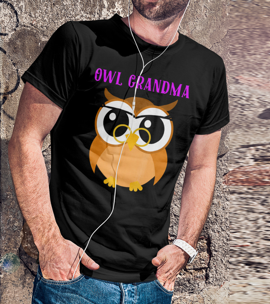 Owl Grandma Cute Hoot Nocturnal Predator Bird T-Shirt