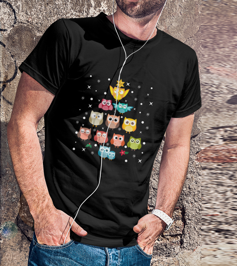 Christmas Tree Owls With Snowflakes And Stars T-Shirt