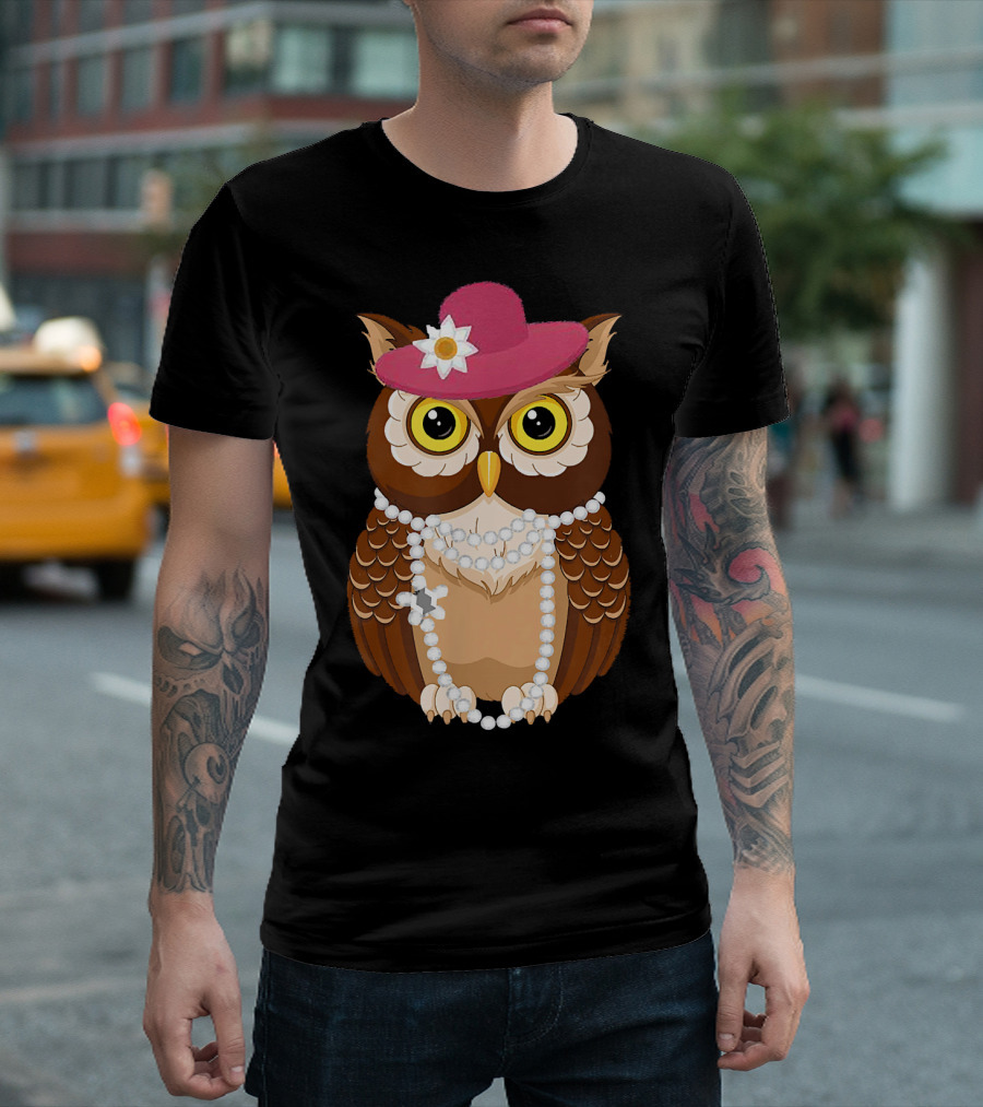 Owl Mom For Owl Lovers Mother Cute Owl With Hat And Pearls T-Shirt
