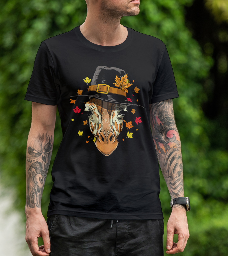 Thanksgiving Autumn Leaves Giraffe Pilgrim Hat T-Shirt
