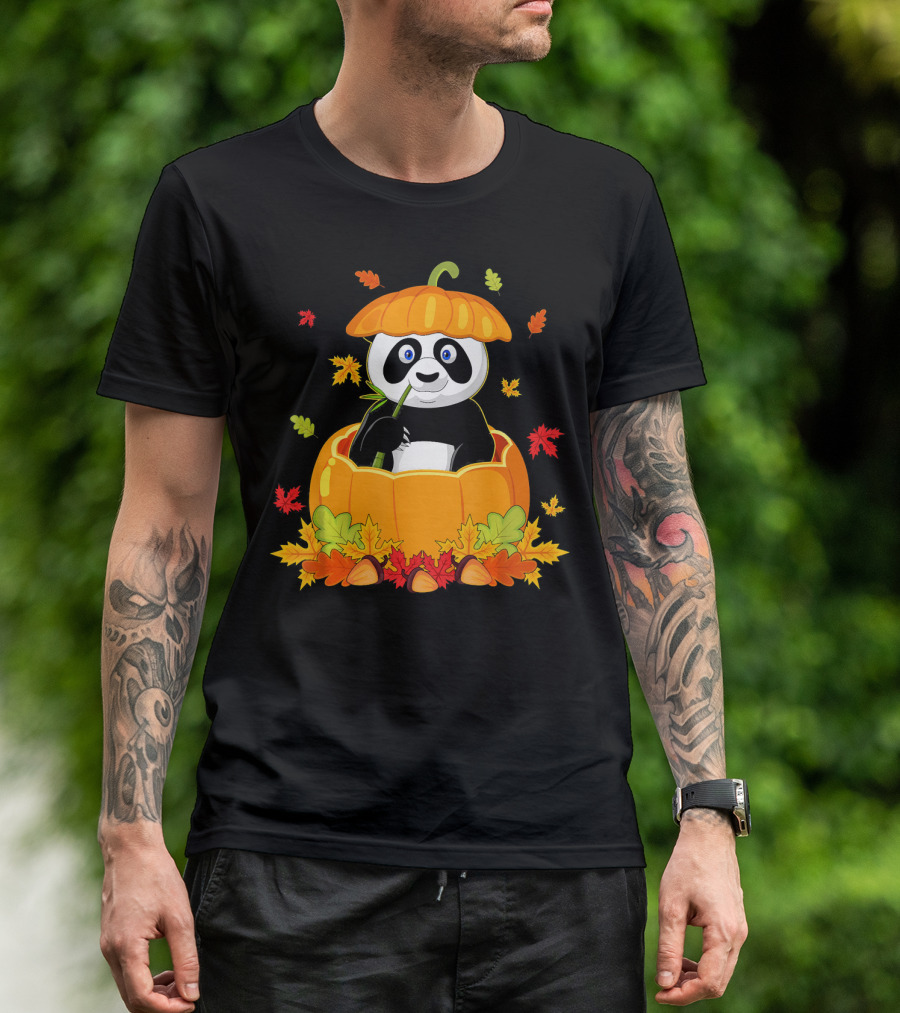 Thanksgiving Panda In Pumpkin With Autumn Leaves T-Shirt