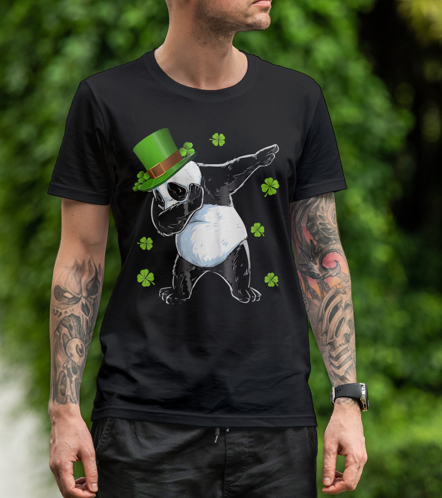 St Patricks Day Dabbing Panda Bear With Clover Hat T-Shirt