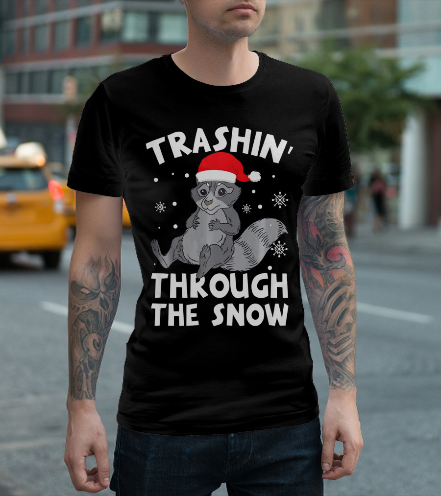 Trashin Through The Snow Santa Hat Raccoon Winter Snowflakes T-Shirt