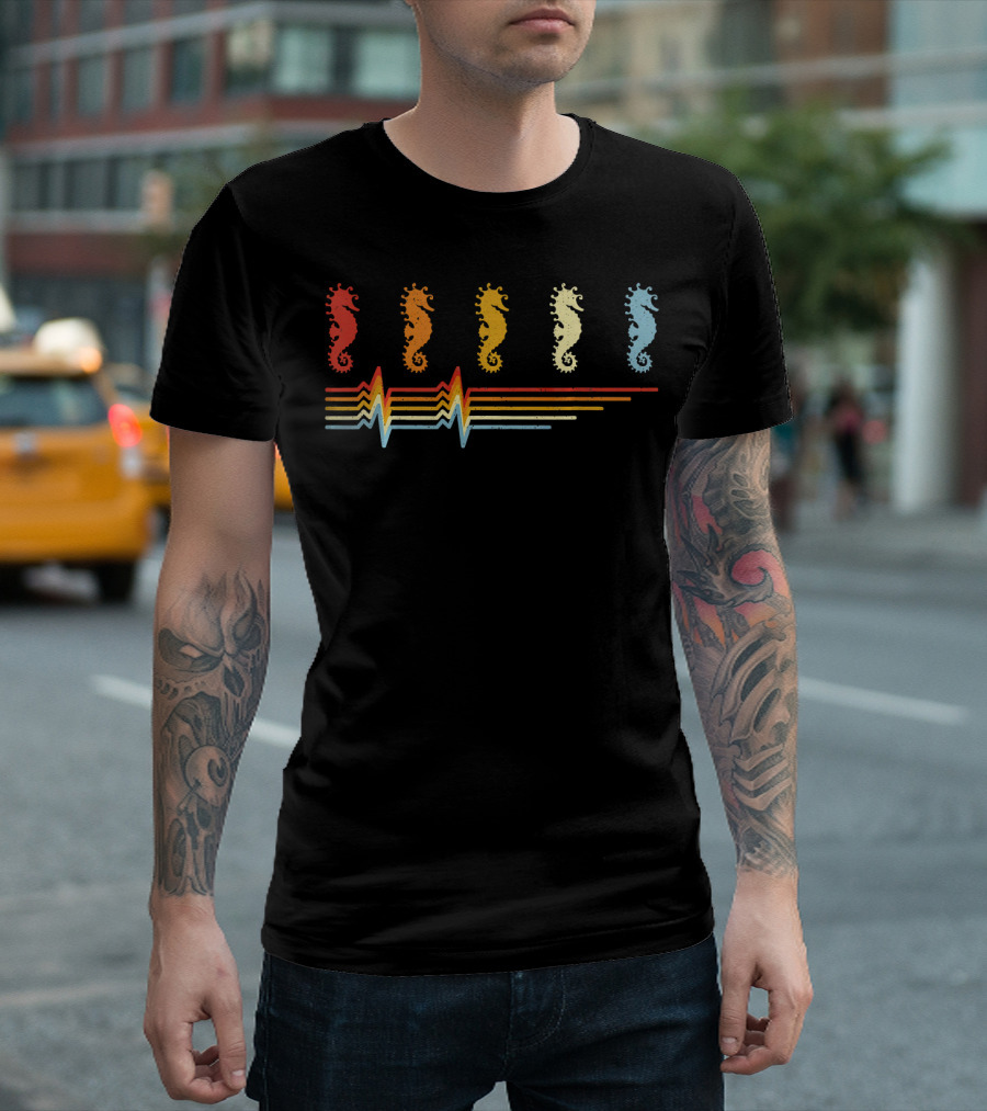 Seahorse Heartbeat Retro Sunset Vibes Ocean Pulse T-Shirt