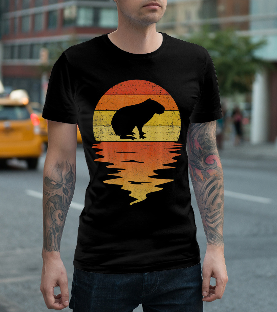 Capybara 70s Vintage Retro Sunset Silhouette Reflection T-Shirt