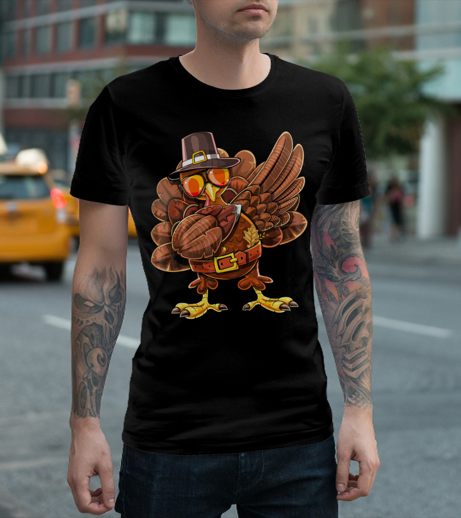 Dabbing Turkey Funny Thanksgiving Pilgrim Hat Sunglasses T-Shirt