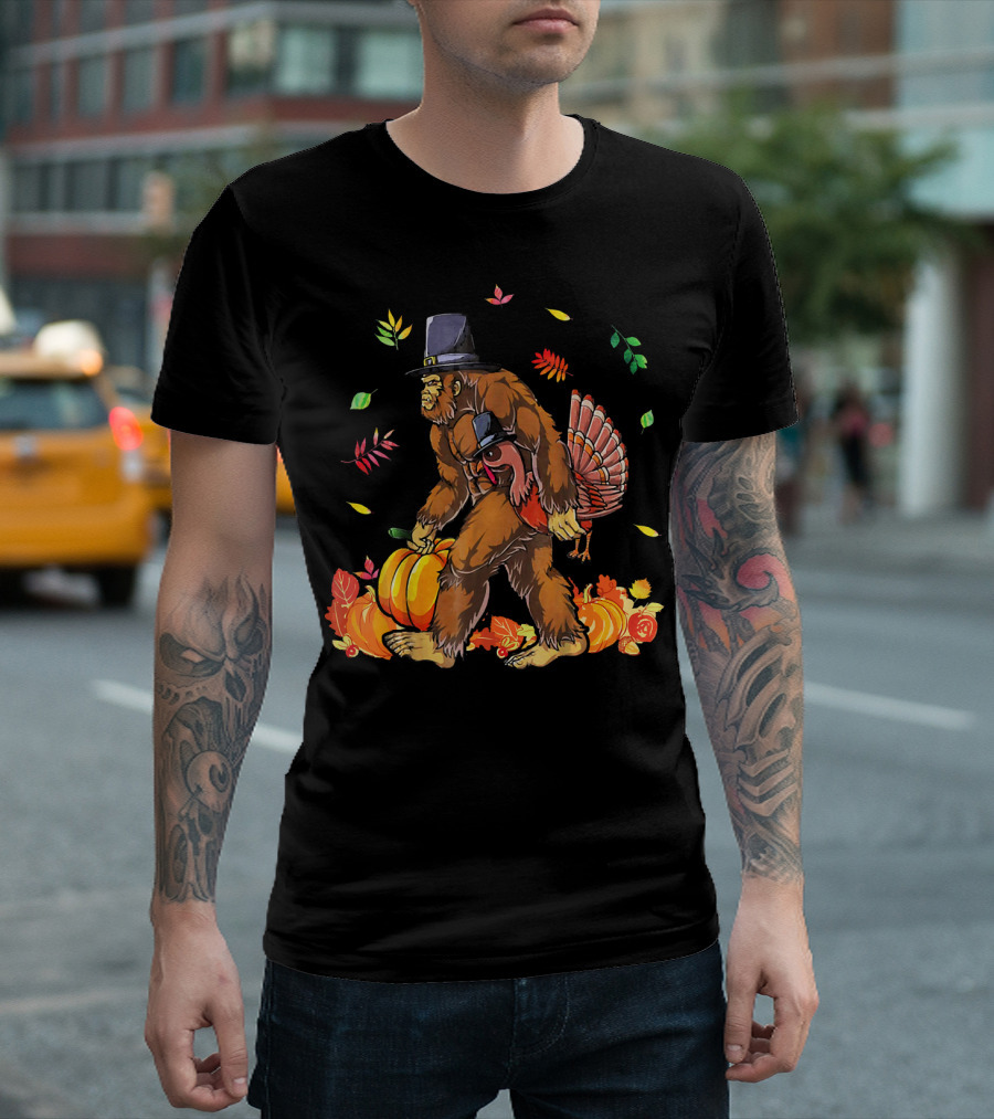 Thanksgiving Bigfoot Pilgrim With Turkey And Pumpkins T-Shirt