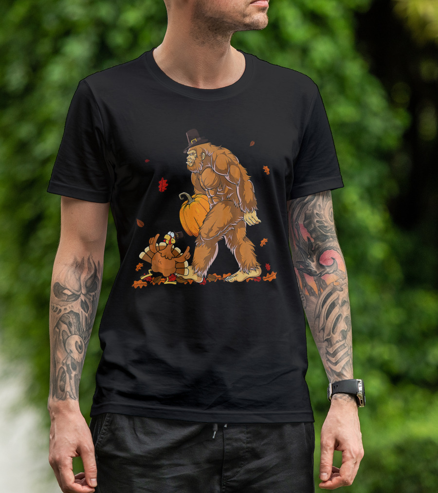 Bigfoot Pilgrim With Turkey And Pumpkin Grateful Thanksgiving T-Shirt