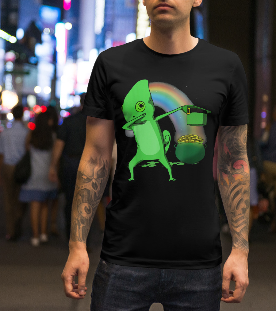 Dabbing Chameleon Leprechaun With Rainbow And Pot Of Gold St Patricks T-Shirt