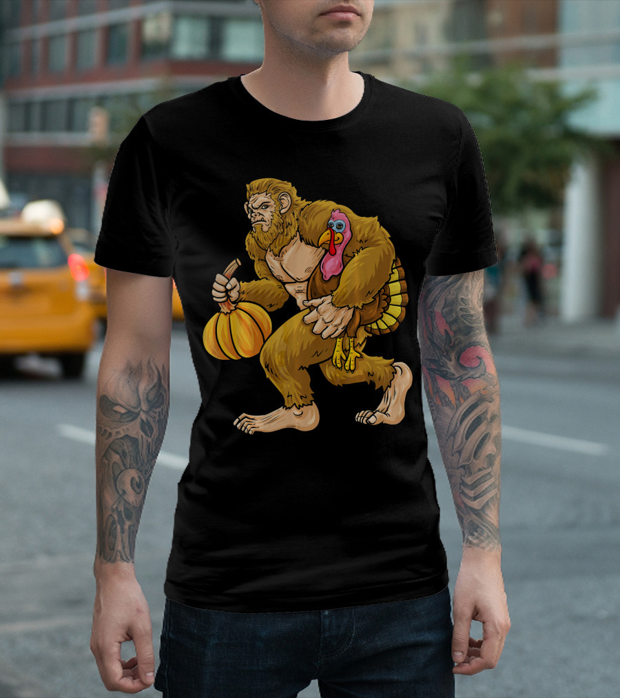 HideSeek Champion Bigfoot Carries Turkey And Pumpkin T-Shirt