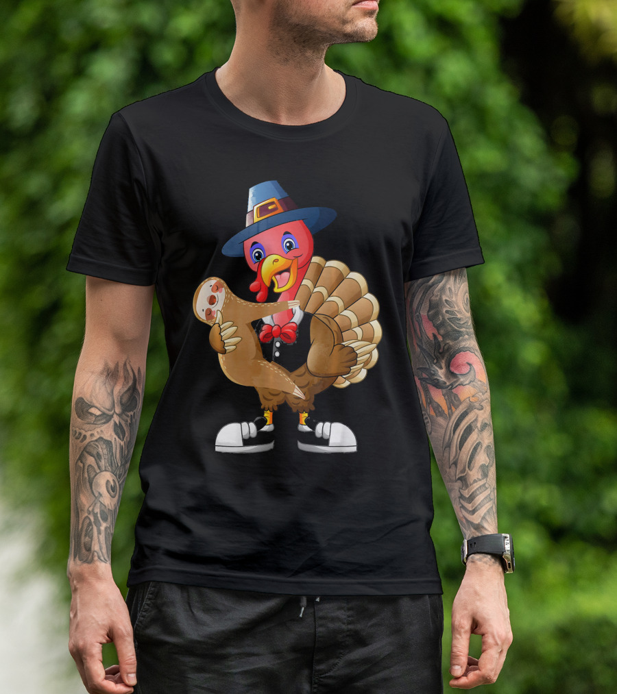 Funny Sloth Thanksgiving Turkey Holding Hugging Silly T-Shirt