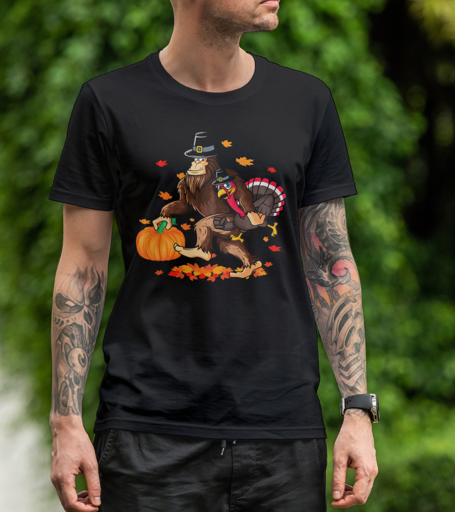 Funny Bigfoot Thanksgiving Pilgrim Turkey Holding Pumpkin With Autumn Leaves T-Shirt