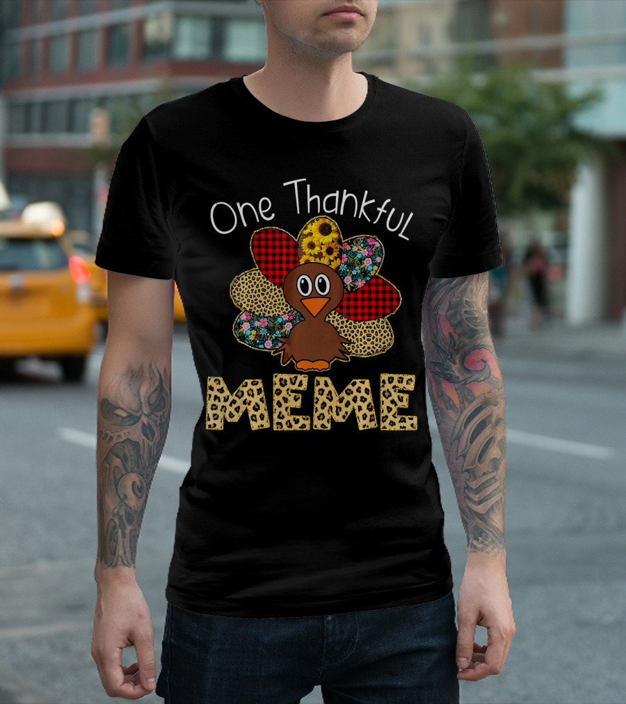 One Thankful MeMe Turkey With Floral And Plaid Feathers T-Shirt