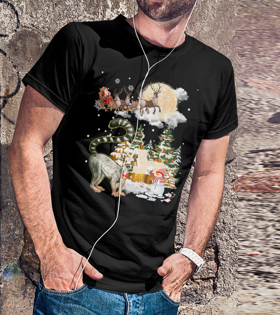 Lemur Comes To Town Santa's Sleigh Snowy Christmas Scene T-Shirt