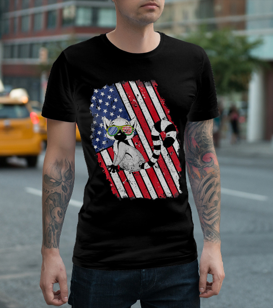 Lemur Wearing American Flag Sunglasses Stars And Stripes Background T-Shirt