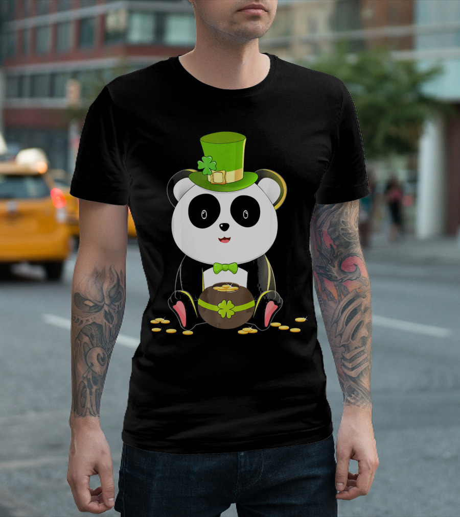 Panda Bear Saint Patricks Day Lucky Hat Clover Coins T-Shirt