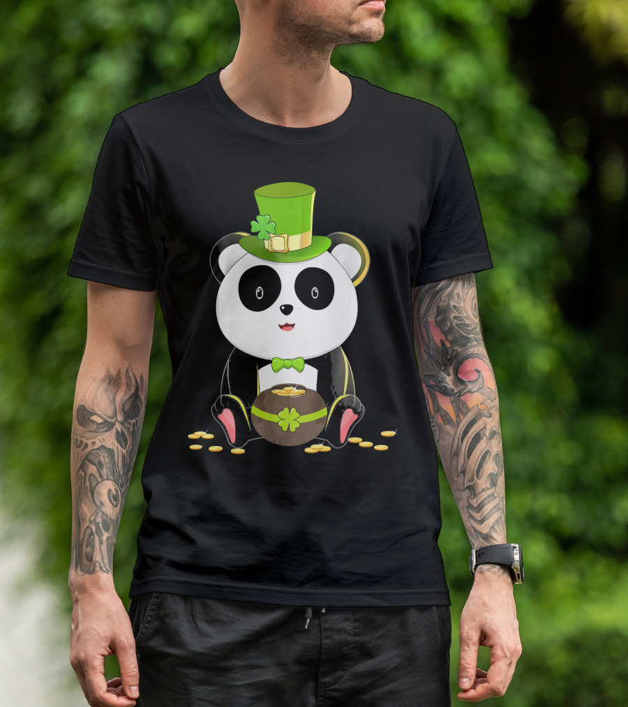 Panda Bear Saint Patricks Day Lucky Hat Clover Coins T-Shirt