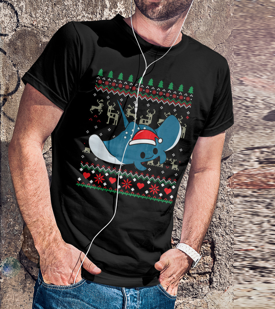 Manta Ray Christmas Ornament Ugly Sweater Pattern With Santa Hat And Reindeer T-Shirt