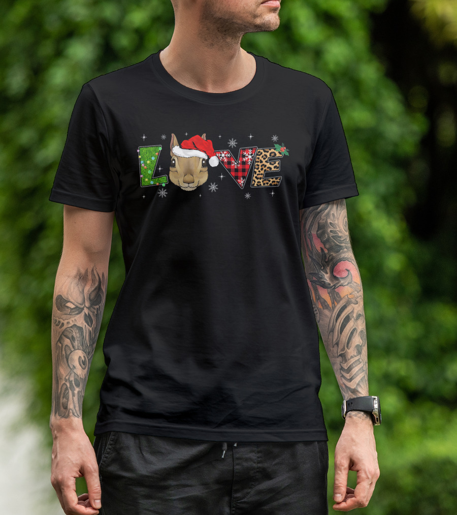 LOVE Squirrel Santa Christmas Snowflakes Plaid And Leopard Print T-Shirt