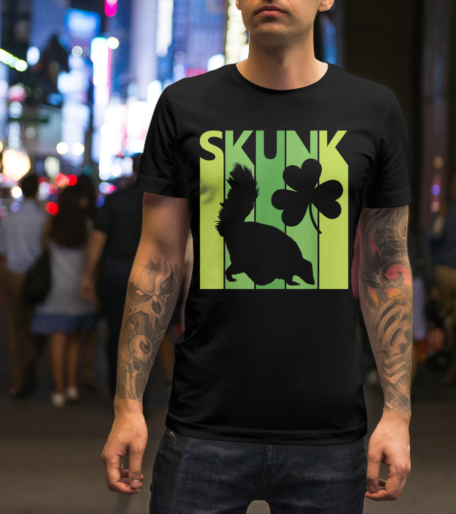 Lucky Skunk St Patricks Day Shamrock T-Shirt