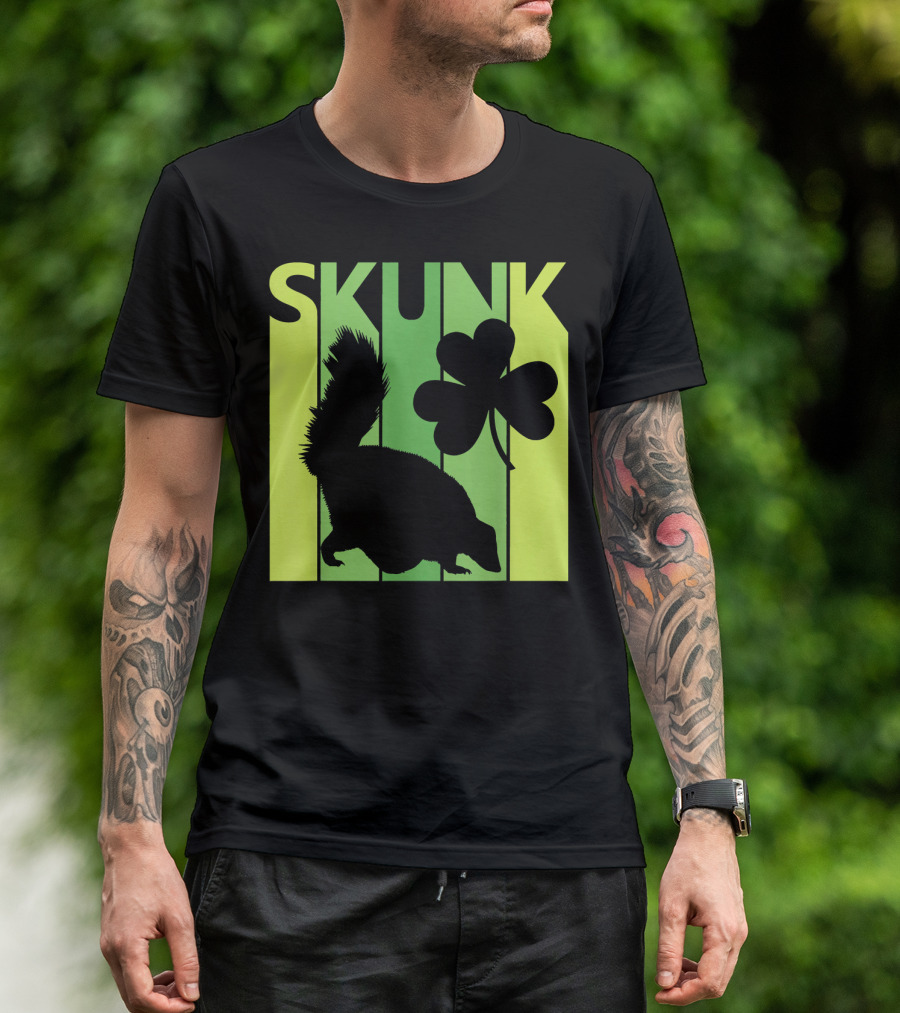 Lucky Skunk St Patricks Day Shamrock T-Shirt