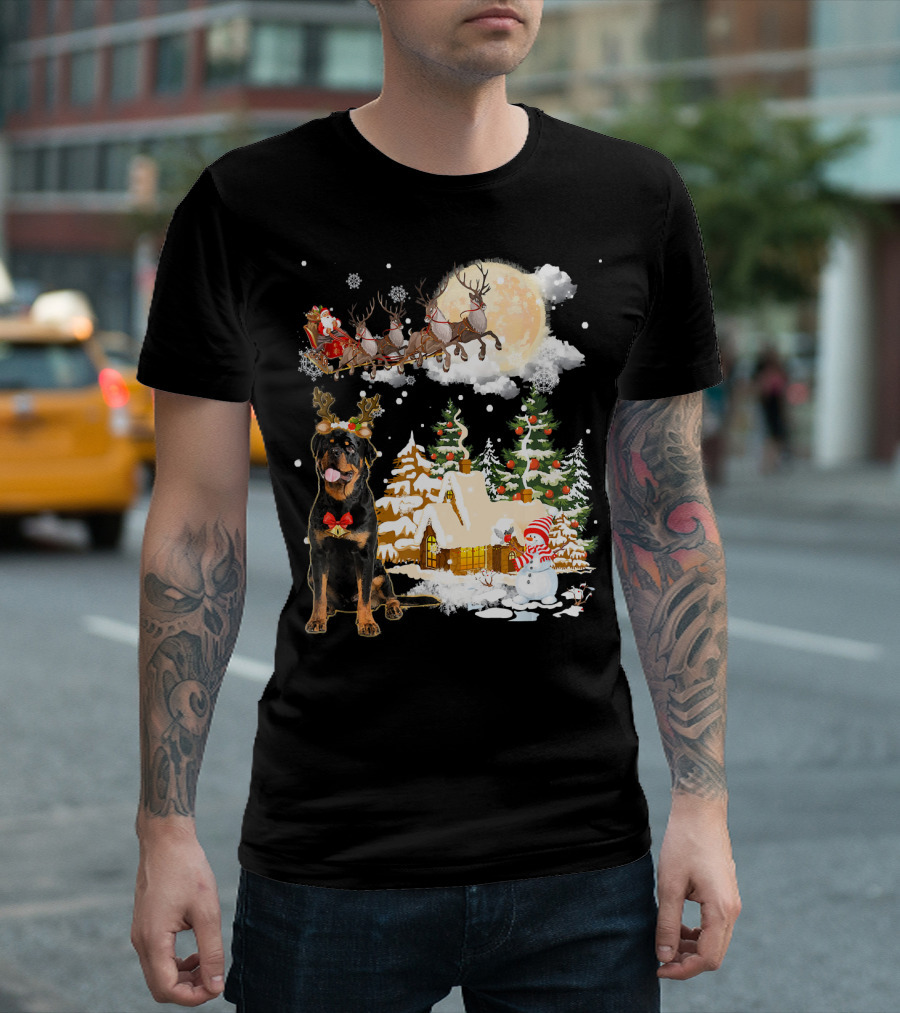 Christmas Rottweiler Welcomes Santa Sleigh Under Full Moon T-Shirt