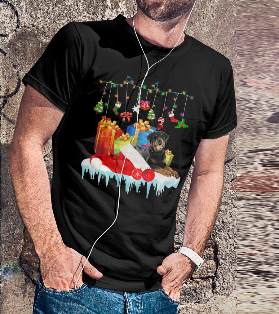 Rottweiler With Santa Hat And Christmas Gifts Under Holiday Lights T-Shirt