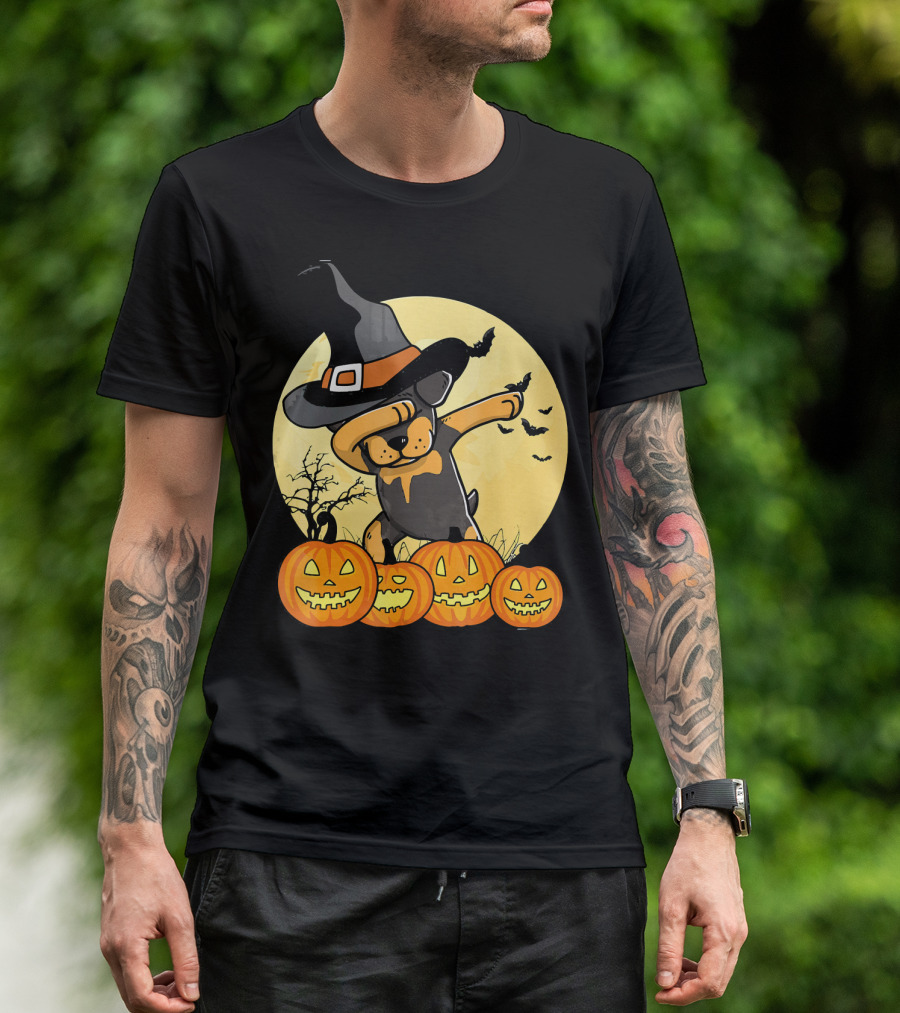 Dabbing Rottweiler Halloween Witch Hat Pumpkins Full Moon Bats T-Shirt