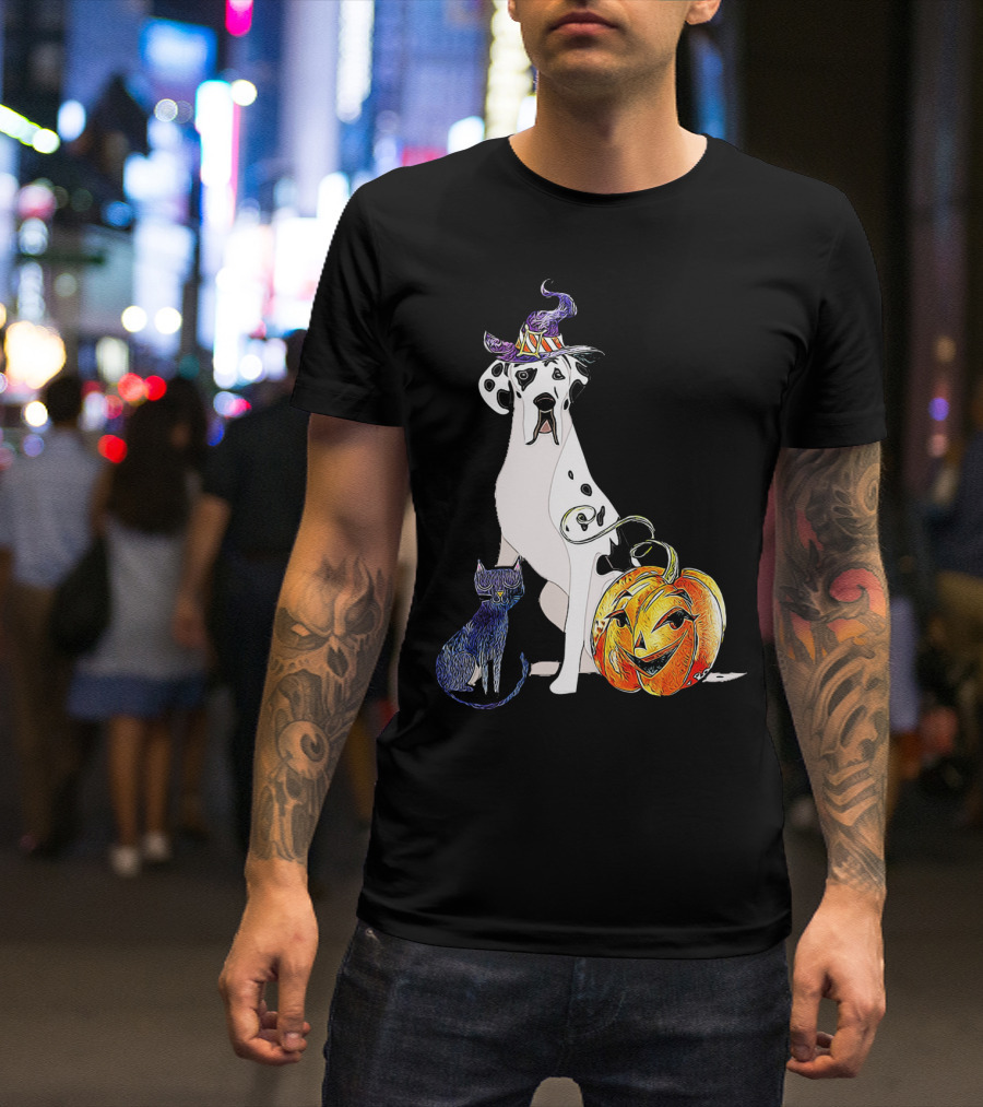 Great Dane Dog Halloween Witch Hat And Jack-O'-Lantern With Cat T-Shirt