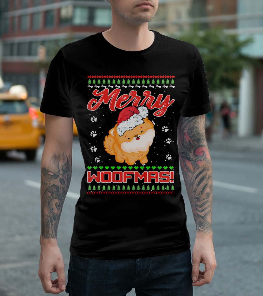 Merry Woofmas Pomeranian in Santa Hat with Festive Paw Print and Reindeer T-Shirt