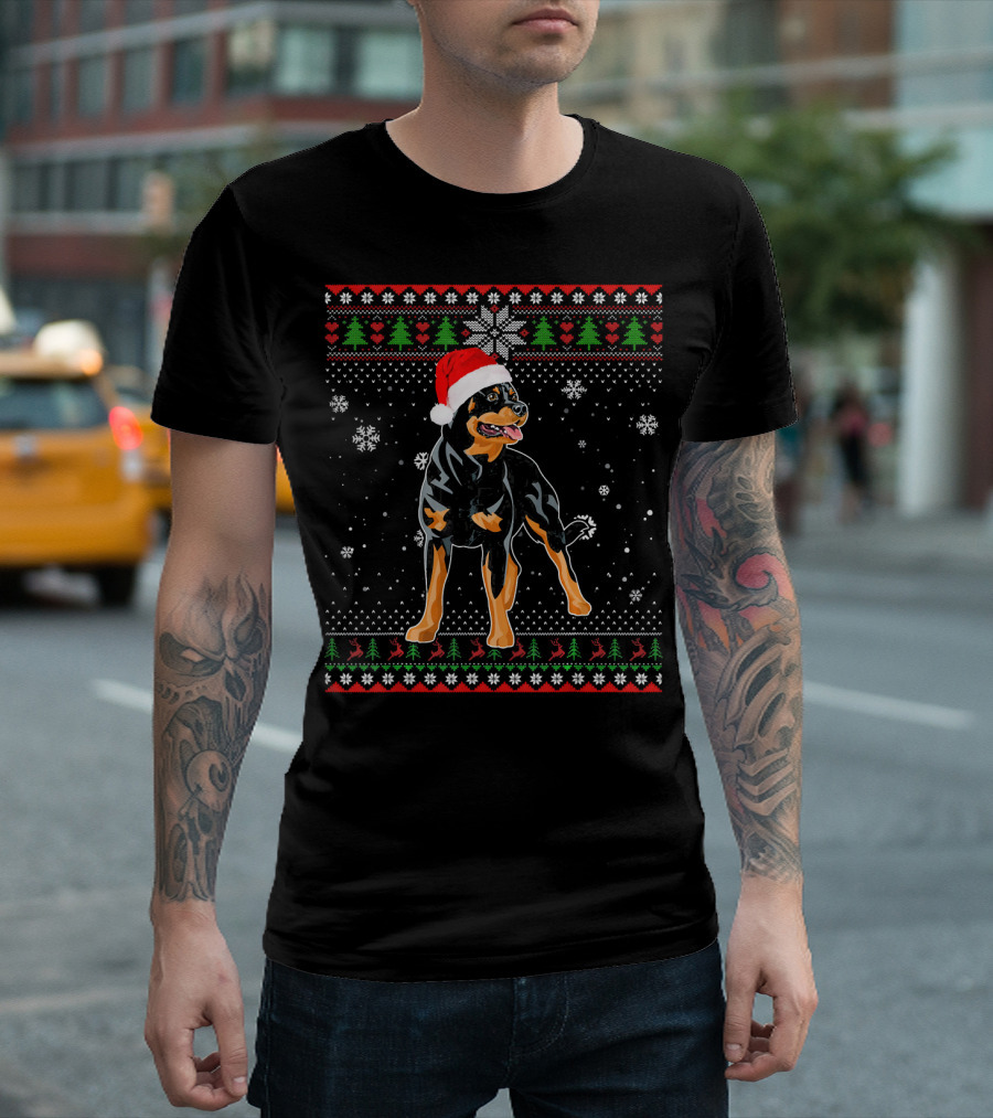 Merry Christmas Rottweiler Santa Hat Snowflakes And Holiday Trees T-Shirt