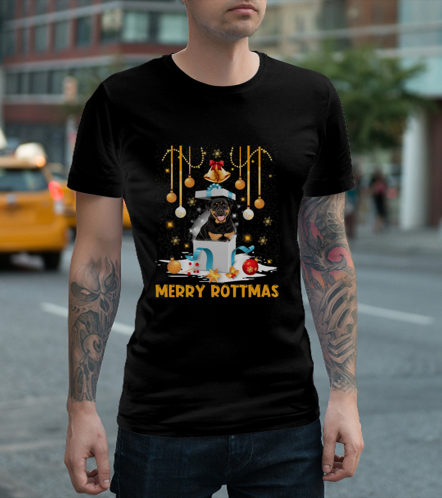 Merry Rottmas Rottweiler Dog In Festive Holiday Box With Ornaments T-Shirt