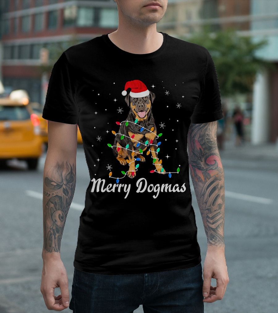 Merry Dogmas Christmas Lights Rottweiler Santa Hat Snowflakes T-Shirt