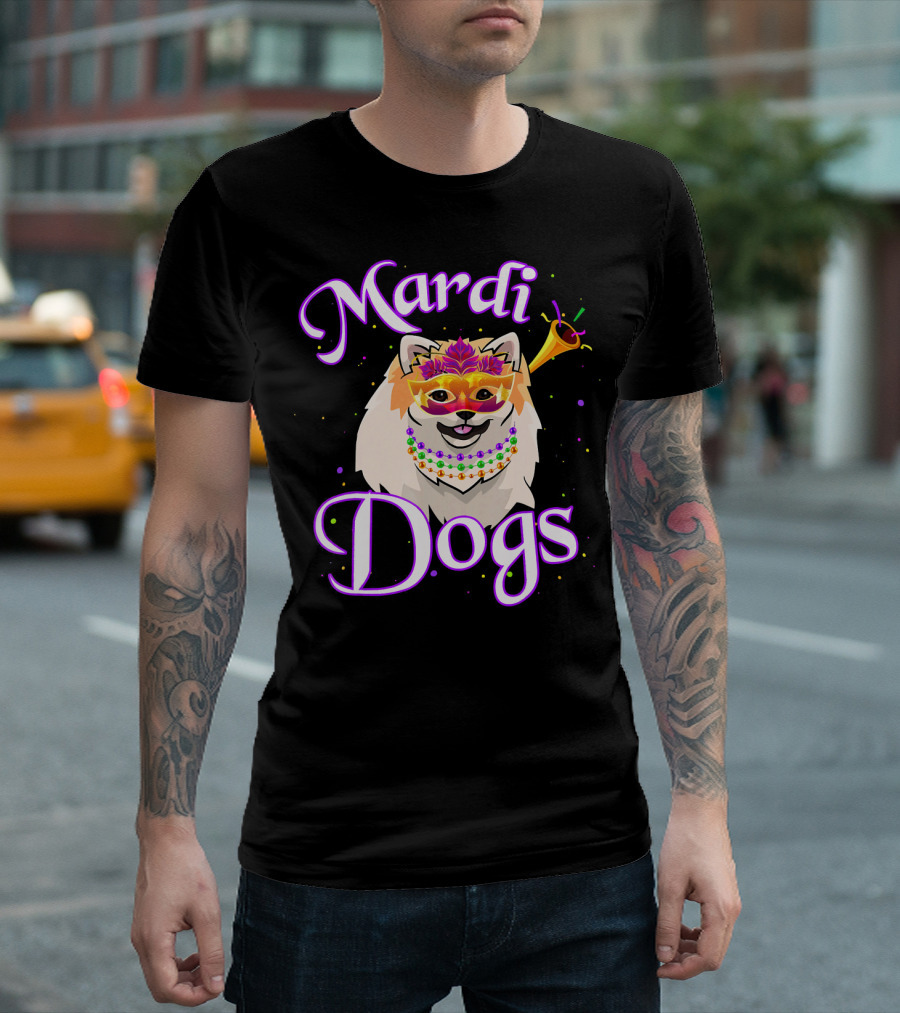 Mardi Dogs Pomeranian Beads Bling Mask Confetti T-Shirt