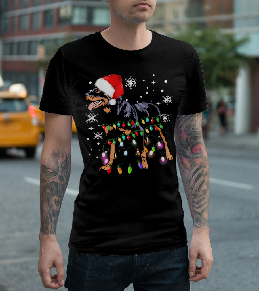 Rottweiler Dog Santa Hat Christmas Lights Snowflakes T-Shirt