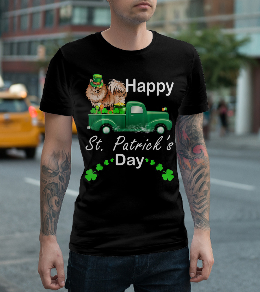 Happy St. Patrick's Day Pomeranian on Green Car with Shamrocks T-Shirt